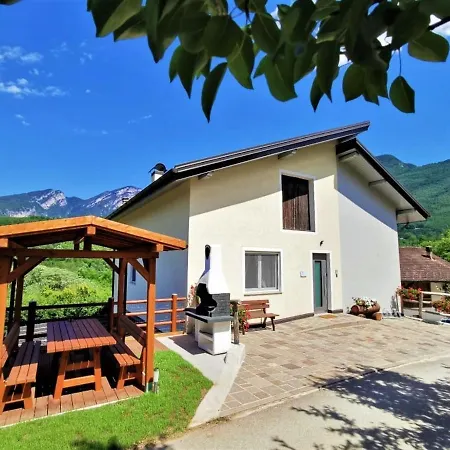 Casa Vacanze Antico Eremo, Tra Natura E Tradizione Campodenno Exterior photo